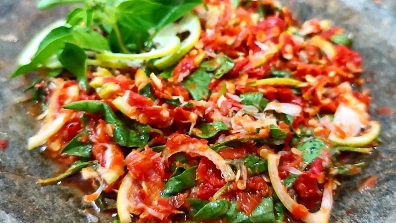 PEDAS NIKMAT DARI TIMUR: Sambal Lu'at NTT, Sang Raja Rasa yang Bikin Ketagihan dan Menjadi Oleh-oleh Wajib!