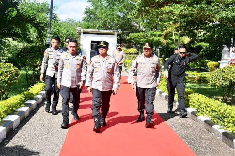 Komjen Pol. Dedi Prasetyo Tiba di Kupang: Perkuat Infrastruktur Air Bersih dan Siaga Bencana di Flores Timur